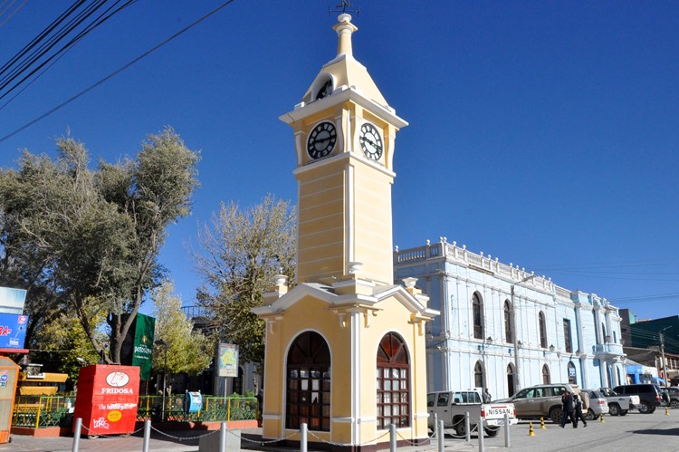 De klokkentoren in het centrum van Uyuni - Bolivia